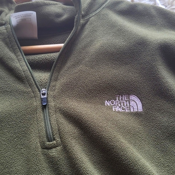 North Face Pullover - Picture 1 of 7